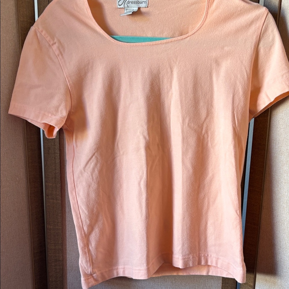Dressbarn peach Short Sleeve Tee medium